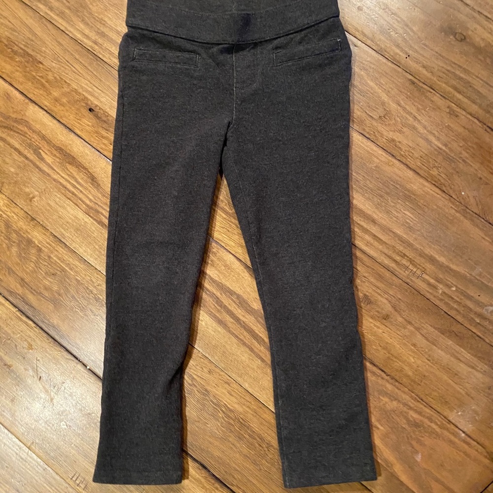NWOT never worn girls size 5T grey leggings